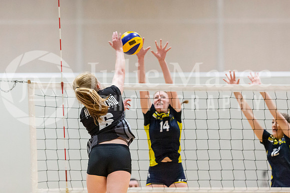 1F6A9486